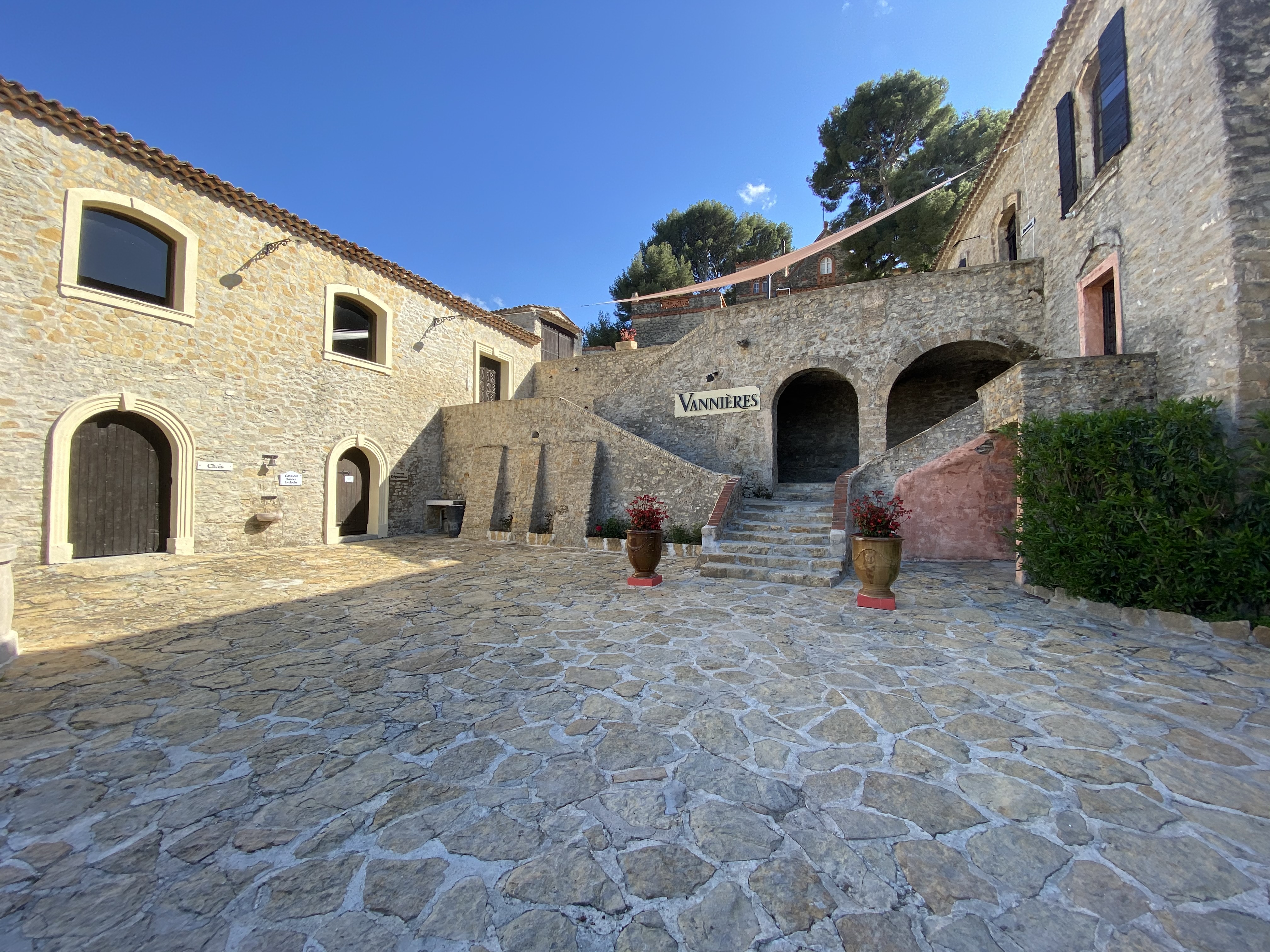 maison-des-vins-a-bandol-2.jpg